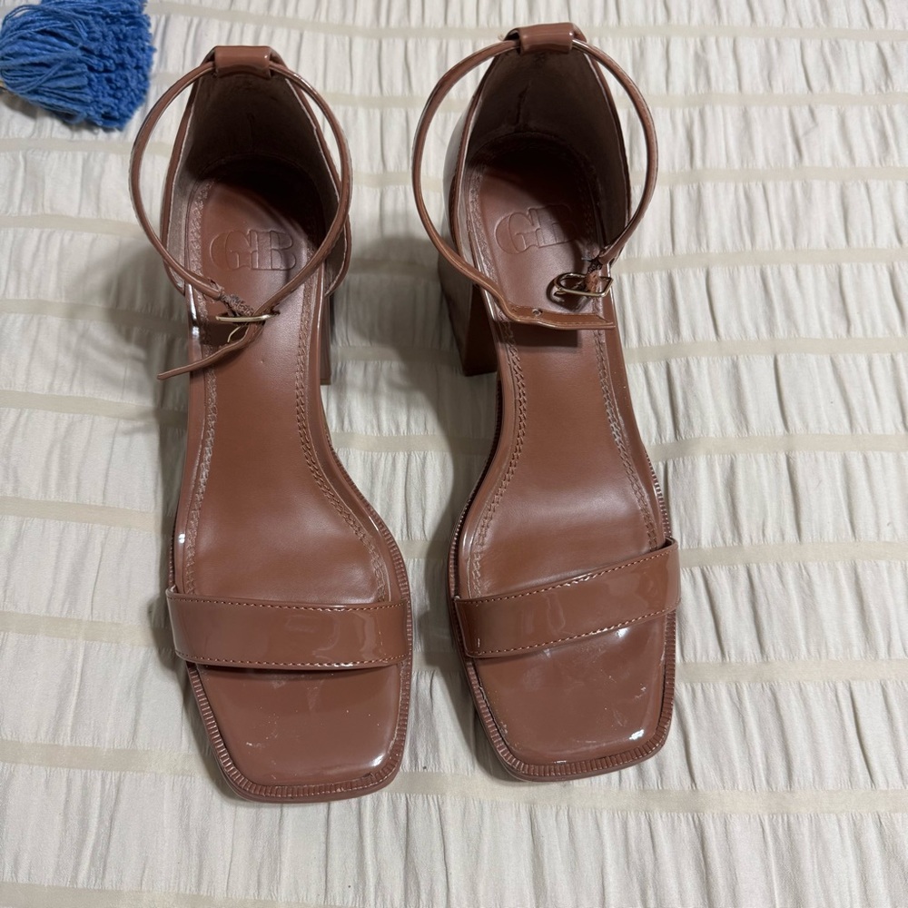 Gianni Bini Sayso Patent Heels - Picture 2 of 4